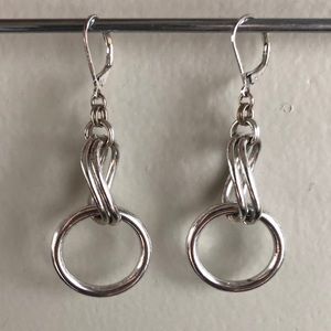 3/$15 ☘️ Silver Dangle Earrings